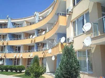 شقة Aneta